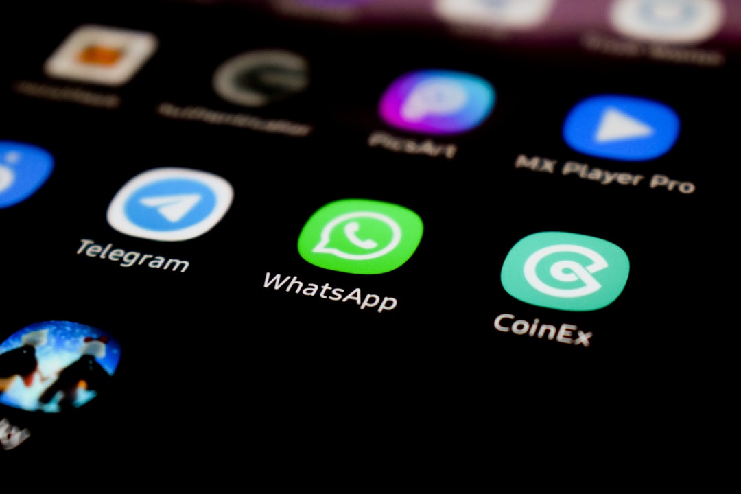 Why Do You Need a Video Splitter App for WhatsApp Videos?